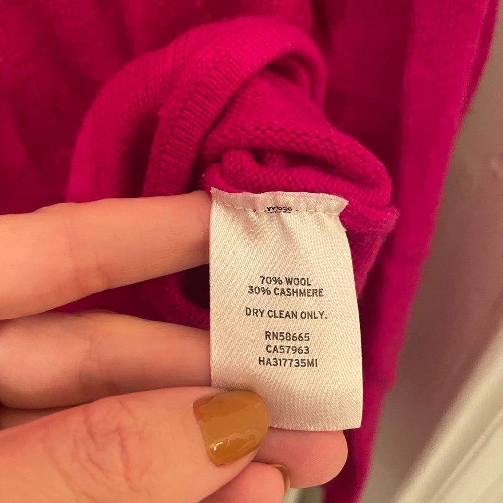 Pink Cashmere Sweater - Picture 8 of 9